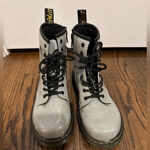 Dr. Marten’s 1460 Patent Glitter Boot - Youth